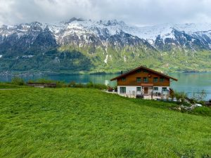 Photo Mountain cabin